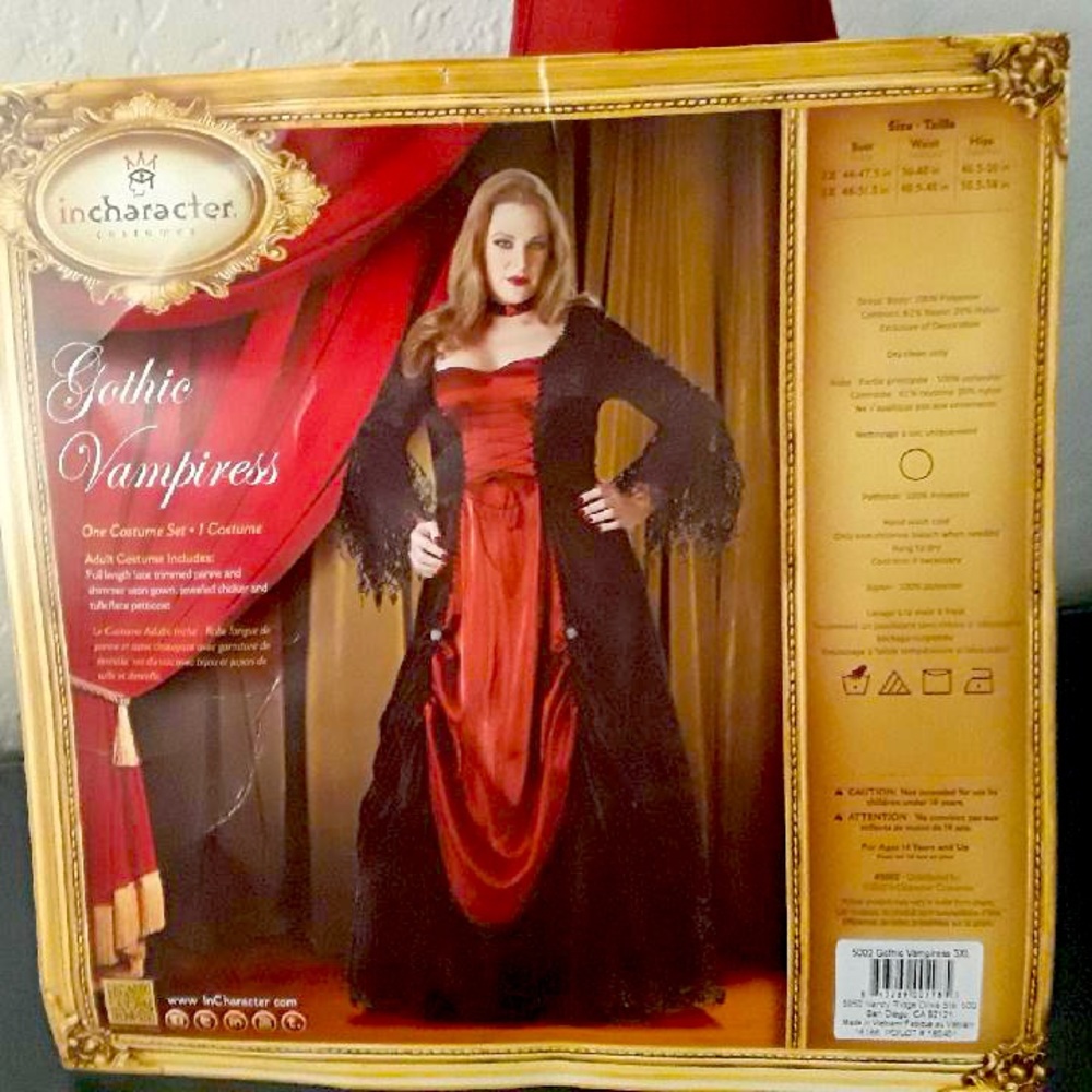Vampire costume, size 3XL